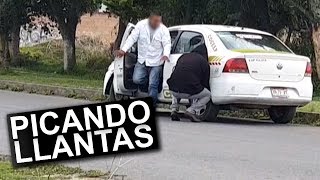 PONCHANDO LAS LLANTAS DE LOS AUTOS BROMA [upl. by Enelrats]