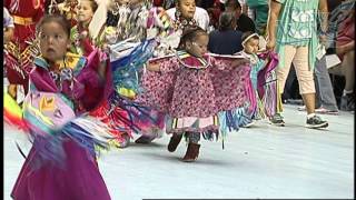 Tiny Tots  2016 Gathering of Nations Pow Wow  PowWowscom [upl. by Epillihp]