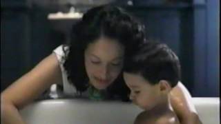 Johnsons Bedtime Bath  Johnson and Johnsons  Baby Shampoo  Bedtime Story Commercial 2000 [upl. by Imoen]